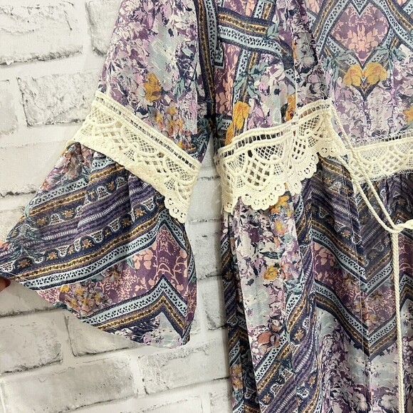 Mason & Belle‎ Sheer Floral kimono cover-up Dress crocheted Bell Sleeves Size M - Picture 7 of 12